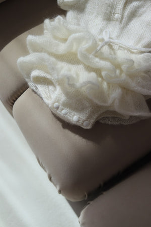 Dziecięca sukieneczka ręcznie robiona  odcieniu białym z falbankami Sirka handmade
