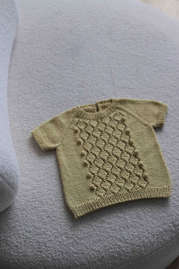 Jedwabny dziecięcy t-shirt Sirka handmade w słomkowym odcieniu 