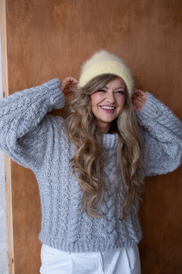 Czapka Bunia angora i merino, handmade