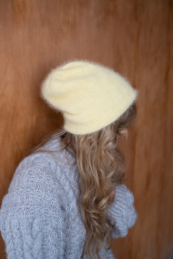 Czapka Bunia angora i merino, handmade