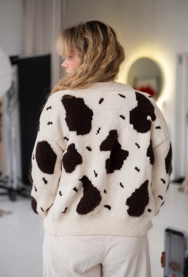 Jubileuszowy sweter Cow