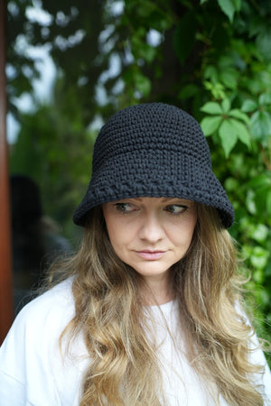 Live: Bucket hat - czarny