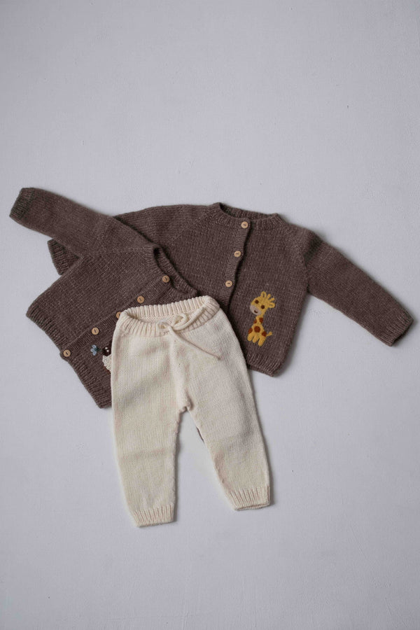 Dwa sweterki i spodenki dziecięce Sirka handmade
