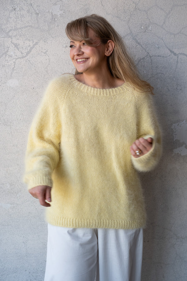 Sweter Martyna, z długim rękawem, angora & merino, handmade