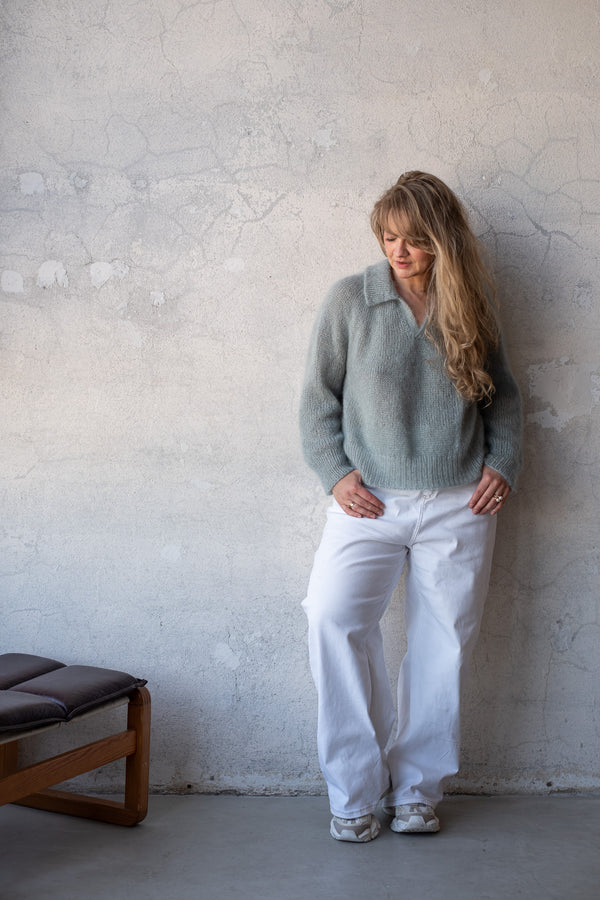 Sweter Matylda, z kołnierzykiem, handmade