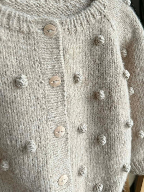 Beżowy kardigan dziecięcy w bąbelki no 1, dostępny od ręki 2-3 latka