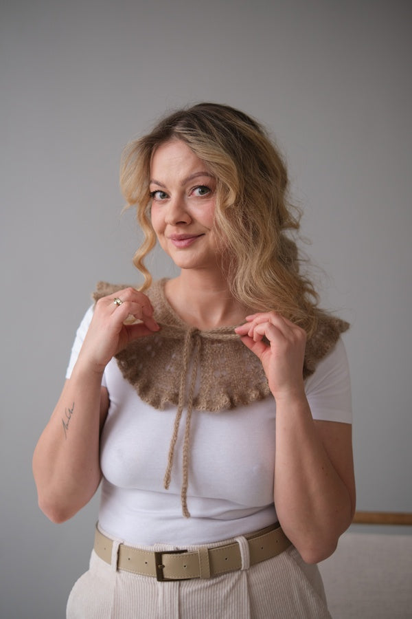 Kołnierzyk Dafne, handmade