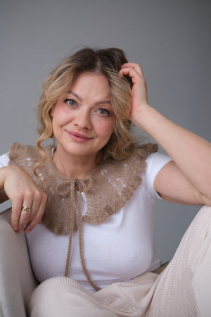 Kołnierzyk Dafne, handmade